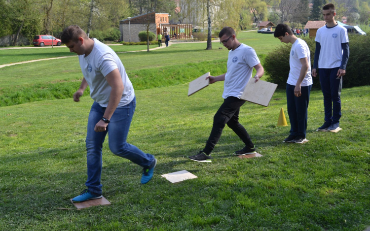 Izgalmas küzdelmet hozott a  a Veszprém Megyei Katasztrófavédelmi Ifjúsági Verseny megyei döntője