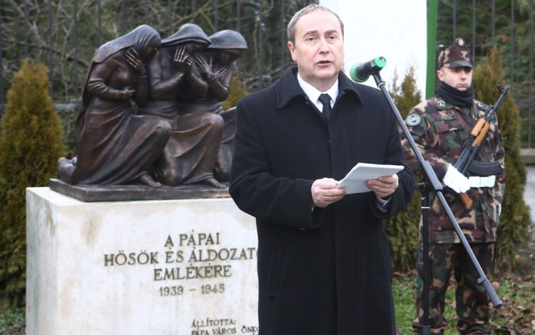 A doni hősökre emlékeztek