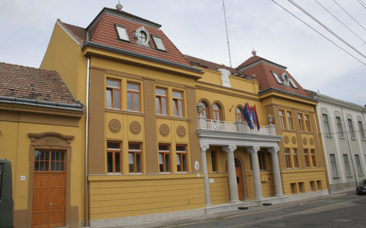 Valótlan feljelentést tett a rendőrségen 