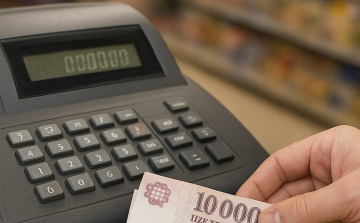 Három éven át lopta a pápai kisbolt kasszáját az eladó