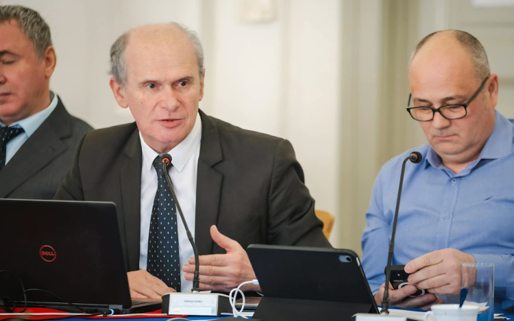 Venczel Csaba visszautasítja Vadász Krisztina vádjait