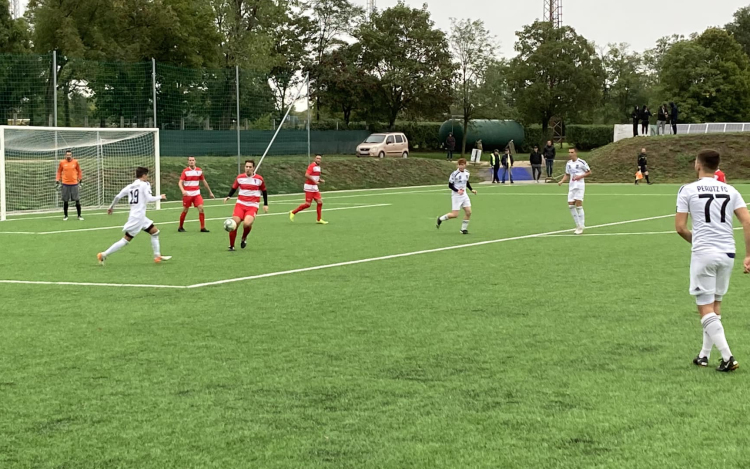 Simán kikapott a Perutz Tapolcán