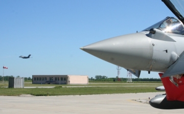 Katonai gyakorlat miatt intenzívebb lesz a légiforgalom Pápa környékén