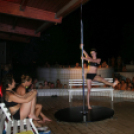 Éjszakai Fürdőzés a pápai Várkertfürdőben