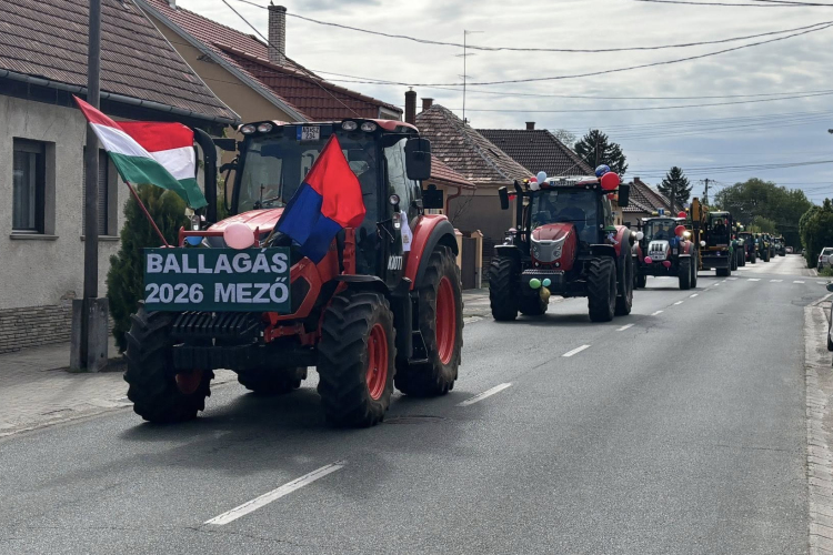 Traktoros felvonulással búcsúztak iskolájuktól