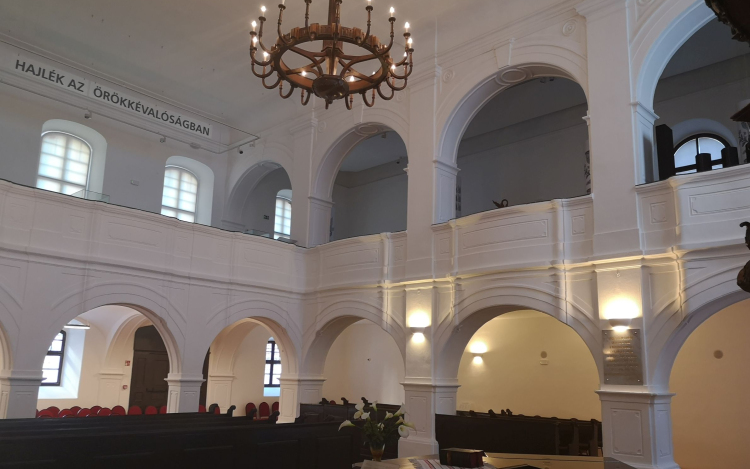 Az izraeli Eilatból érkező kórus ad ingyenes koncertet Pápán