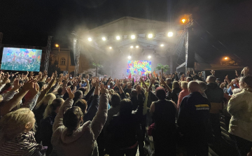 Az R-GO koncertje és Lézer Show zárta a 31. Pápai Játékfesztivált