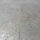 Fugáznak, aszfaltoznak, építik a színpadot a Fő téren