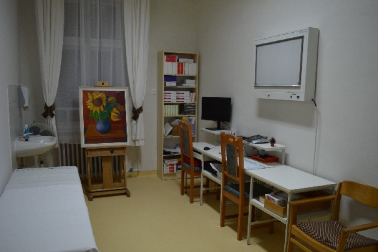 Új belgyógyászati rendelőket adtak át a kórházban