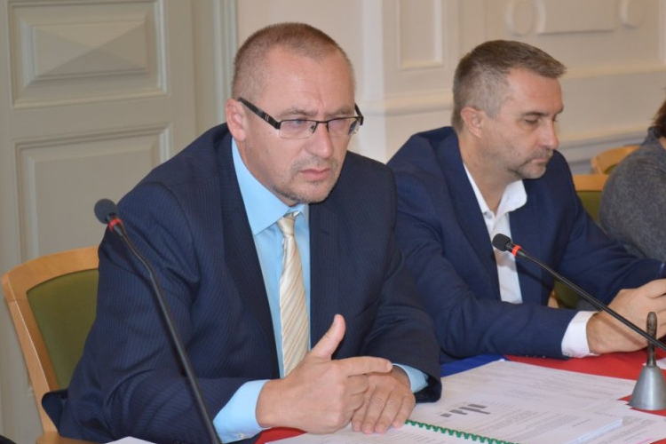 Fizetős övezetbe kerül a kis Spar parkolója