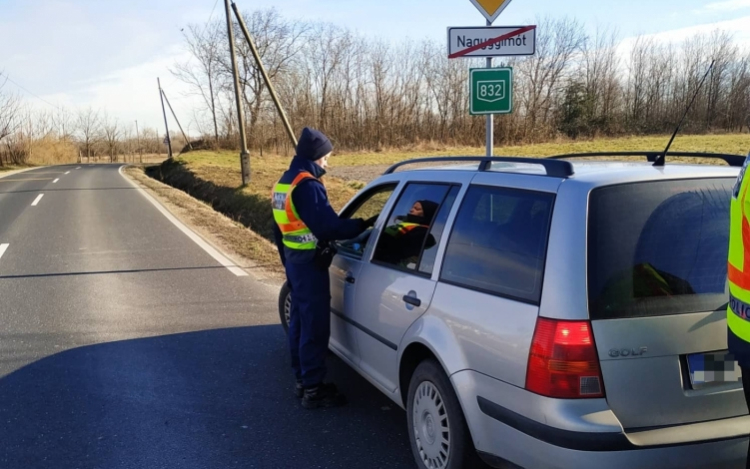 Fokozott ellenőrzés Pápán és környékén