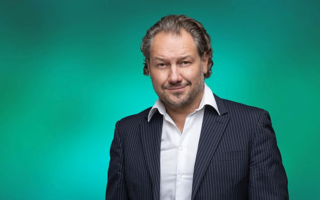 Pápán lép fel Miller Zoltán