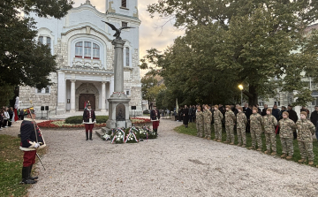 Az 1848-49-es forradalom és szabadságharc megtorlásának áldozataira emlékeztek Pápán