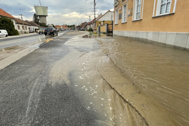 Később túrják fel a Vásár utcát