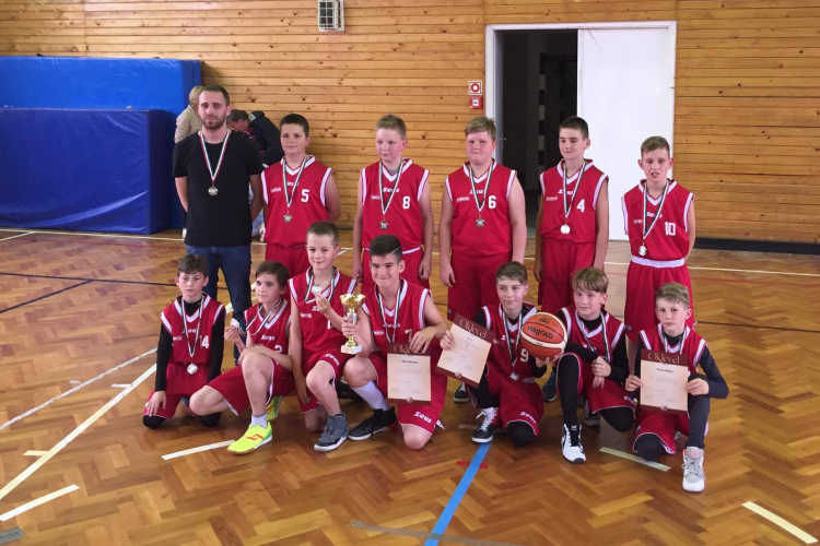 Pápai kosárlabda sikerek a megyében