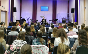 Több megbetegedés is összefüggésbe hozható a Hit Gyülekezete pápai közösségével