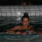 Éjszakai Fürdőzés a pápai Várkertfürdőben