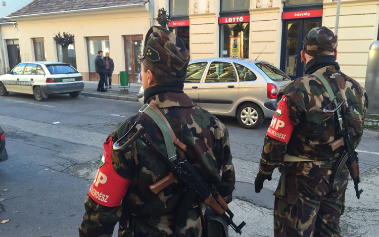 Pápán is járőröznek