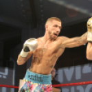 Brutális pofonok a pápai boxgálán