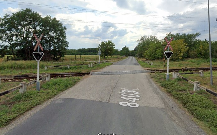 Kisteherautó és vonat ütközött Kertán