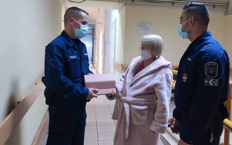 A pápai kórház folyosójáról lopott tabletet, a rendőrök elfogták