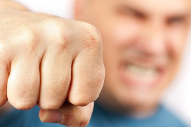 Parkolási vita miatt ütött