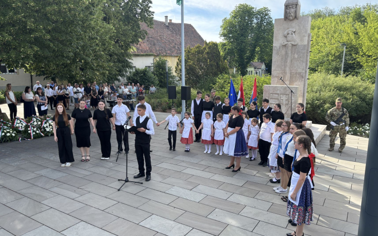 Trianon - A nemzet nyelvében, kultúrájában és közösségeiben egységes maradt