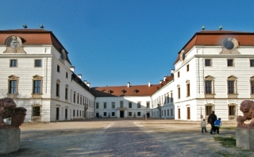 Esterházy-kastély: Elkészültek a felújítással