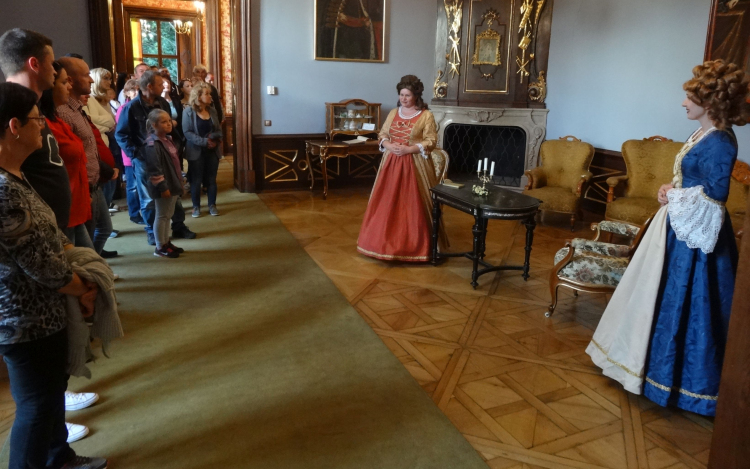 Hagymás babtól a flamenco táncoktatásig - Múzeumok éjszakája Pápán