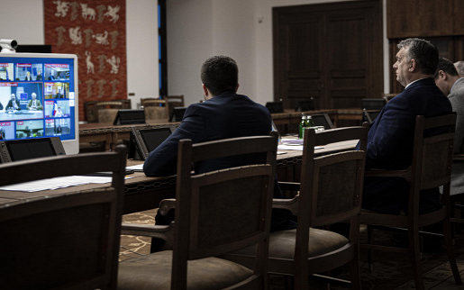 Orbán Viktor negyed 10-kor bejelent valamit