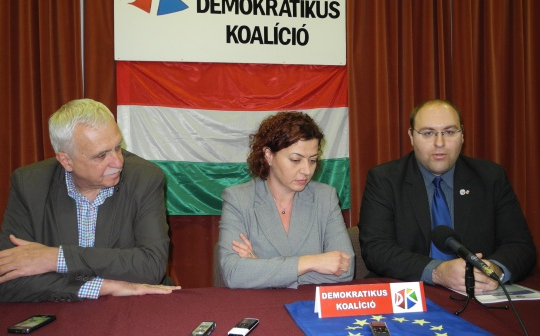 Építkezésbe kezd a DK