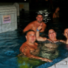 Fürdőztek az éjszakában