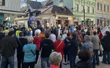 Tiszás egészségügyi fórum Pápán: százfős szakértőgárda készül az ágazat megújítására