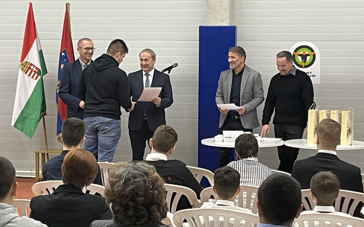 Csaknem 150 helyi sportoló kapott elismerést