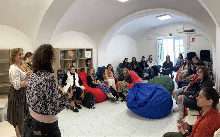 Sokan voltak kíváncsiak a fiataloknak szóló új programsorozat első alkalmára