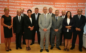 Hivatalosan is bemutatkoztak a Fidesz-KDNP képviselő-jelöltjei
