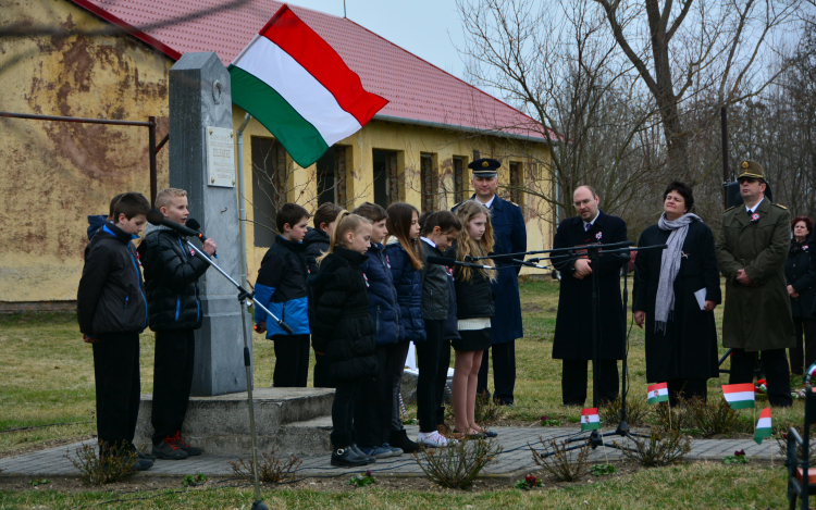 Kossuth-ünnepség Ihászon