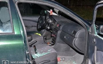 Vádemelés egy idős sértettekre szakosodott bűnözői csoport tagjai ellen