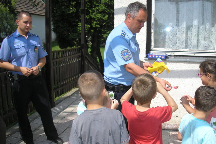 Rendőrök a gyermeknapi rendezvényeken