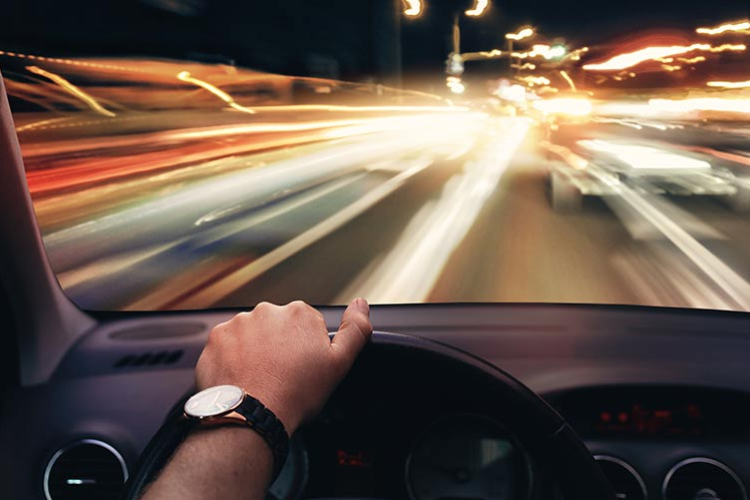 Speed-et fogyasztott, majd autóba ült a pápai fiatal