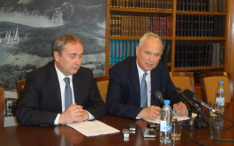 4,25 milliárd forintot kap Pápa a TOP első körében