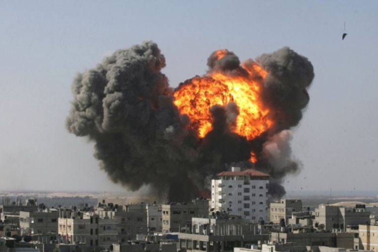 Szíria - Valószínűleg megölték az IÁ egyik csúcsvezetőjét egy légicsapásban 
