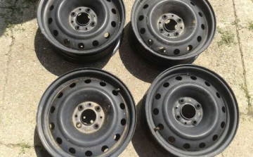 Testvérét lopta meg