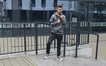 Hogyan viseljük stílusosan a férfi kapucnis pulcsikat? Útmutató minden srácnak