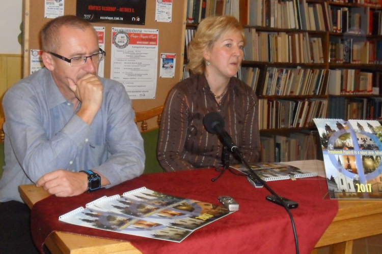 Bemutatták a jövő évi Pápa naptárat