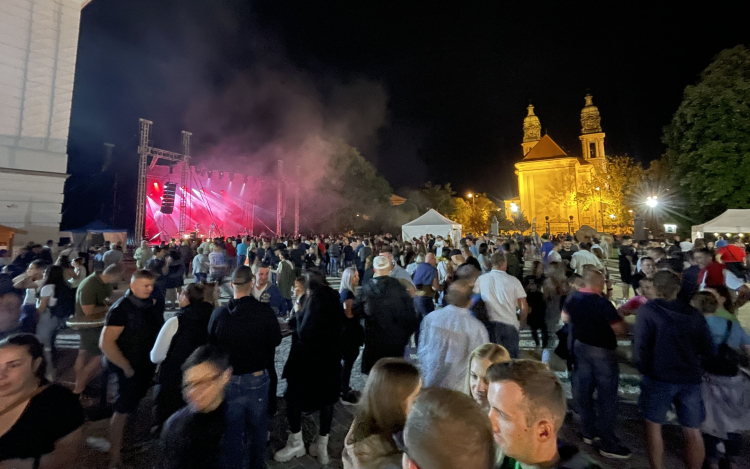 Kiváló a hangulat a Borfesztiválon