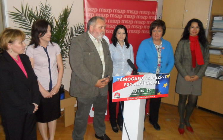 MSZP: Nem lehet közmunkára építeni