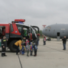 Pápai óvodások és iskolások a Bázisrepülőtéren