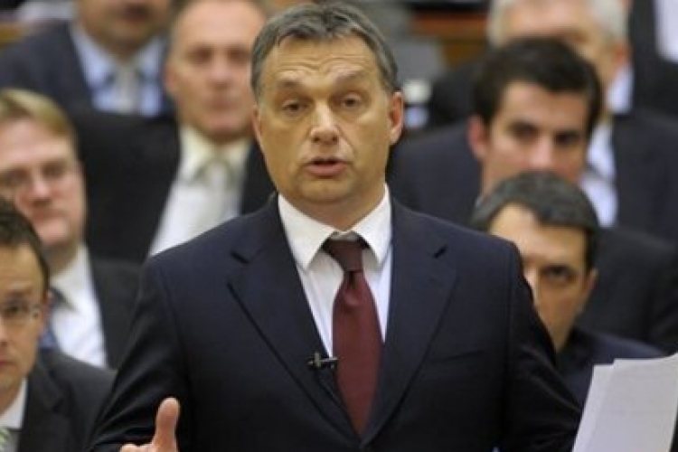 Orbán Viktor: Minden munkahelyet megmentünk a Pápai Húsnál