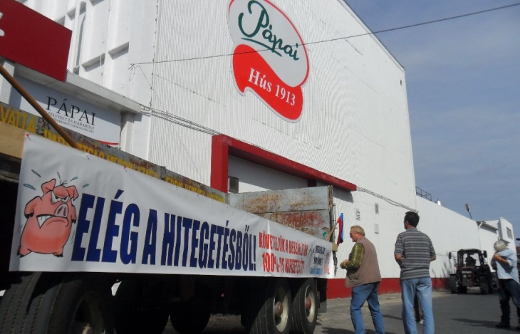 Büntetőeljárást kezdeményezhetnek a Pápai Hús beszállítói